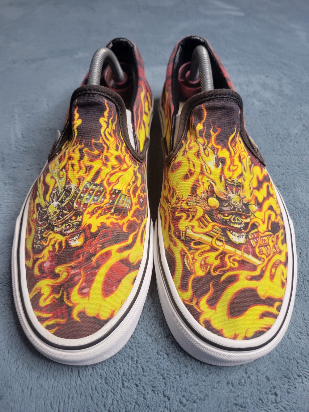 Vans Classic Slip-on Samurai Rising Unisex Sizing 9.5 Mens 11 Womens